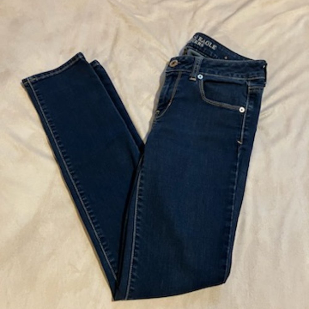 American Eagle Skinny jeans size 4 reg.